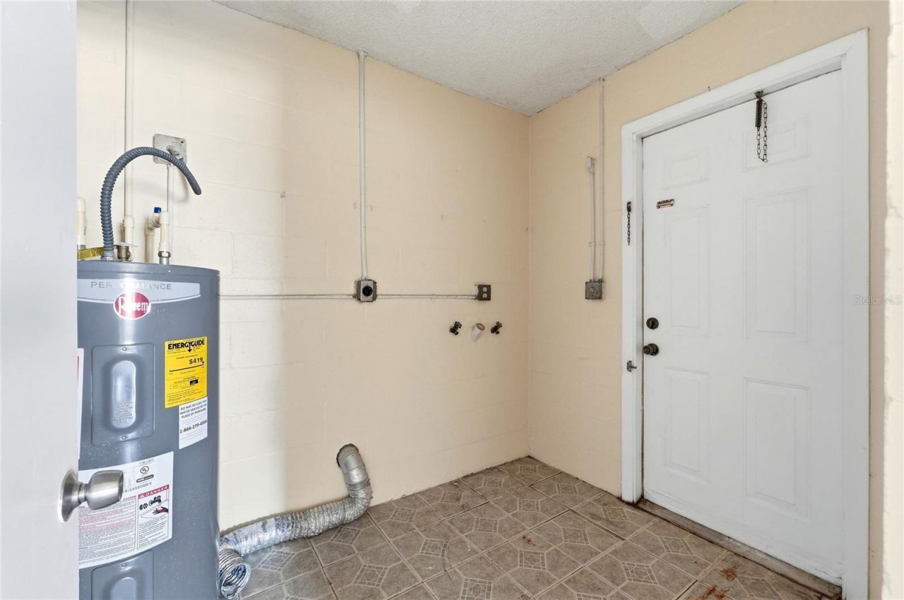 2300 Cannon Terrace Nw, Unit A,B,C,D,E,, Winter Haven, FL 33881 Photo