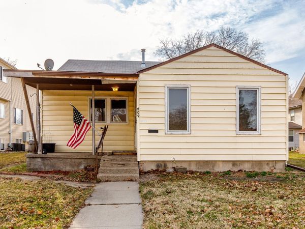 209 S Kellogg Avenue, Ames, IA 50010
