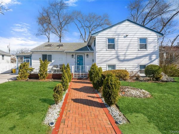 70 Forest Road , Valley Stream, NY 11581