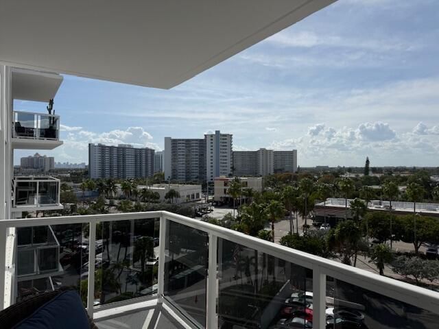 3700 Galt Ocean Drive, Unit 612, Fort Lauderdale, FL 33308 Photo