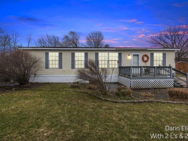 280 W Scarlet Oak Drive, Coopersville, MI 49404