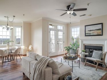 1055 WEYBRIDGE CT, Unit 204, Charlottesville, VA 22911