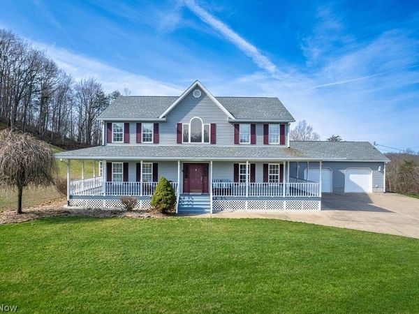 331 Grand C Heights, Mineral Wells, WV 26150