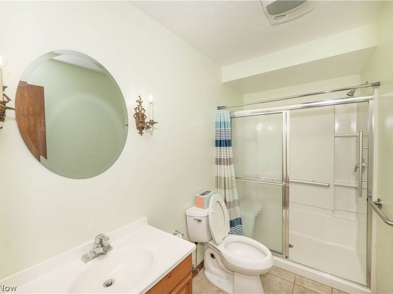 33072 Edward Avenue, Eastlake, OH 44095 Photo 21