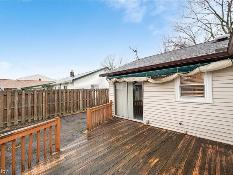 33072 Edward Avenue, Eastlake, OH 44095 Photo 28