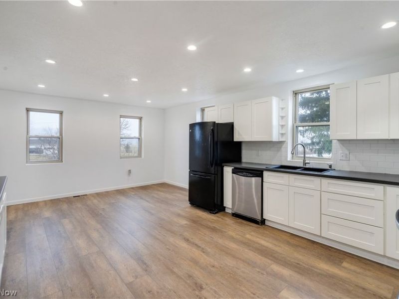 208 State Route 14, North Benton, OH 44449 Photo 5