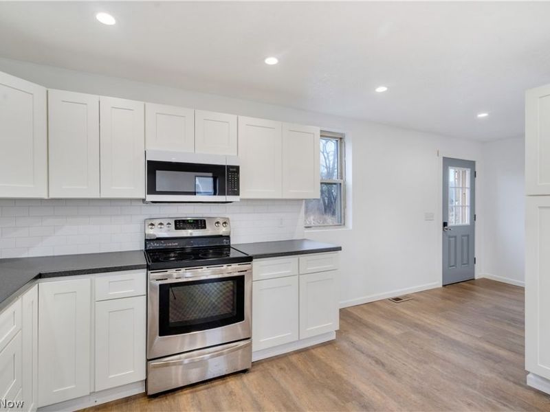 208 State Route 14, North Benton, OH 44449 Photo 8