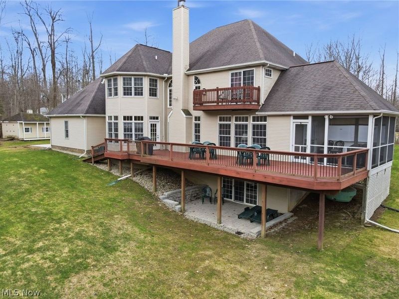 9525 Tanager Drive, Chardon, OH 44024 Photo 3