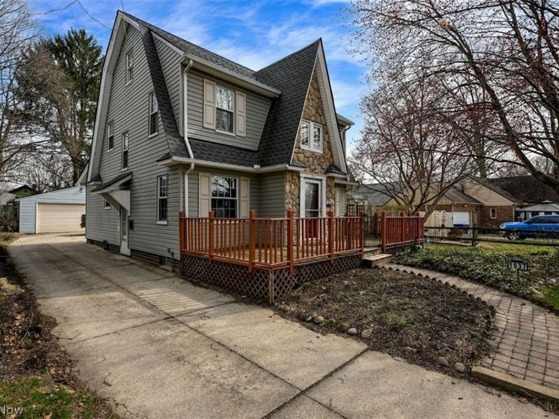 1637 25th Street, Cuyahoga Falls, OH 44223 Photo 2