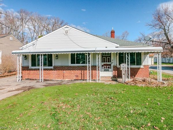 34233 Beach Park Avenue, Eastlake, OH 44095