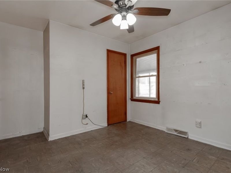 34233 Beach Park Avenue, Eastlake, OH 44095 Photo 18