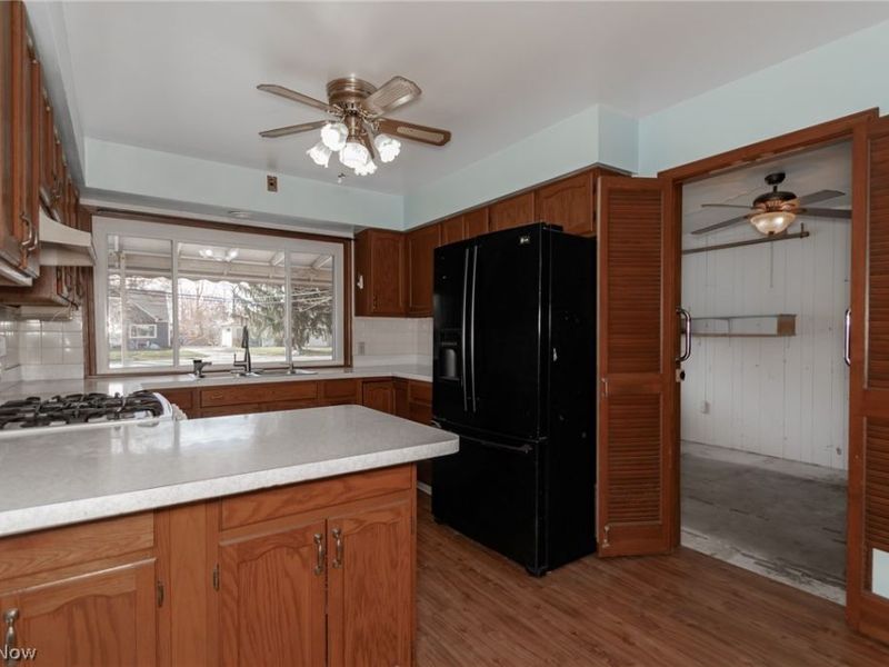 34233 Beach Park Avenue, Eastlake, OH 44095 Photo 32