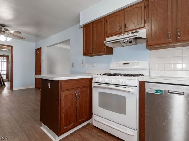 34233 Beach Park Avenue, Eastlake, OH 44095 Photo 39