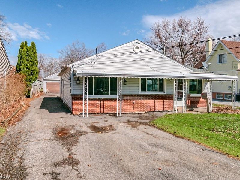 34233 Beach Park Avenue, Eastlake, OH 44095 Photo 4