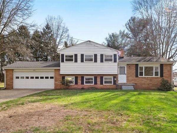 3890 Grace Drive, Kent, OH 44240