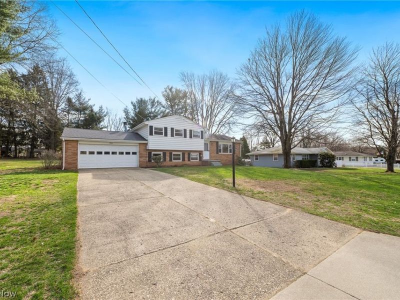 3890 Grace Drive, Kent, OH 44240 Photo 3