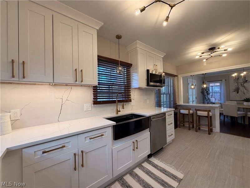 2563 Edgerton Road, University Heights, OH 44118 Photo 11