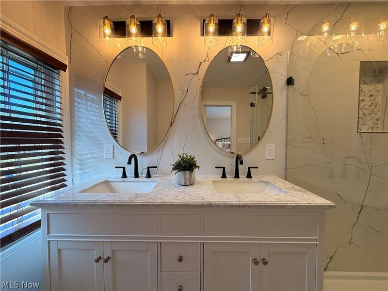 2563 Edgerton Road, University Heights, OH 44118 Photo 26