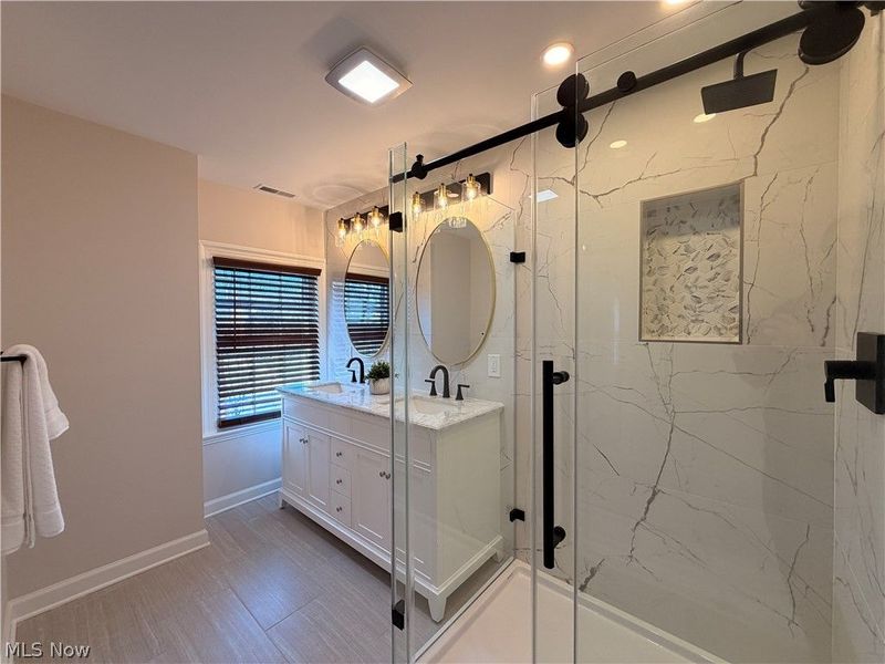 2563 Edgerton Road, University Heights, OH 44118 Photo 30