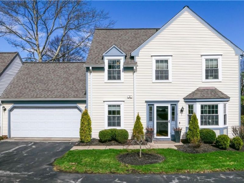 3 Hudson Common Drive, Hudson, OH 44236 Photo 1