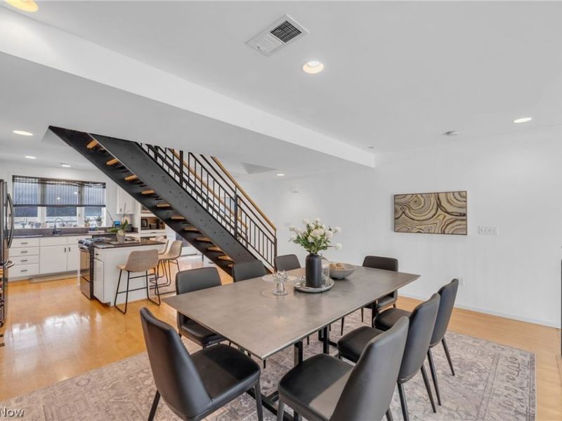 1407 W 10th Street, Cleveland, OH 44113 Photo 13