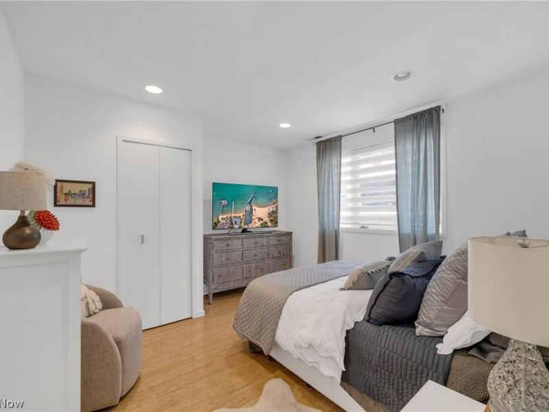 1407 W 10th Street, Cleveland, OH 44113 Photo 19