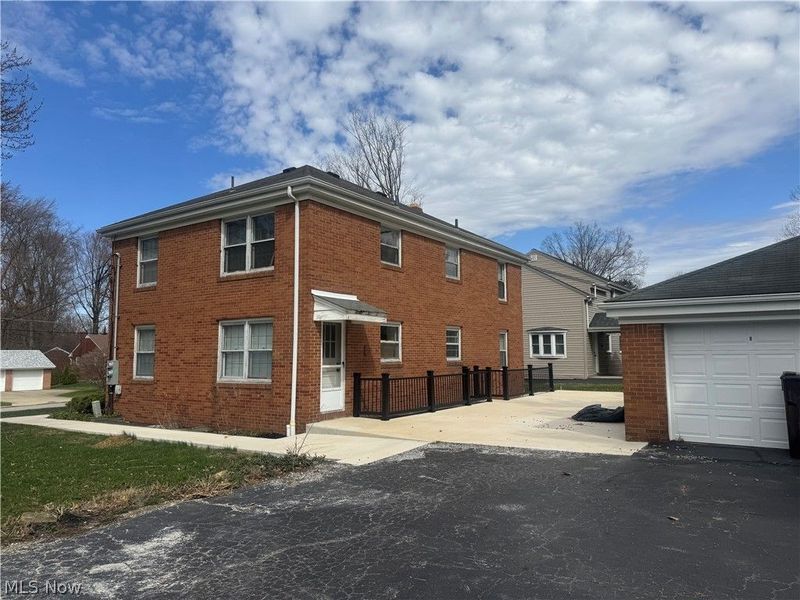 2517 Coblentz Drive, Poland, OH 44514 Photo 8