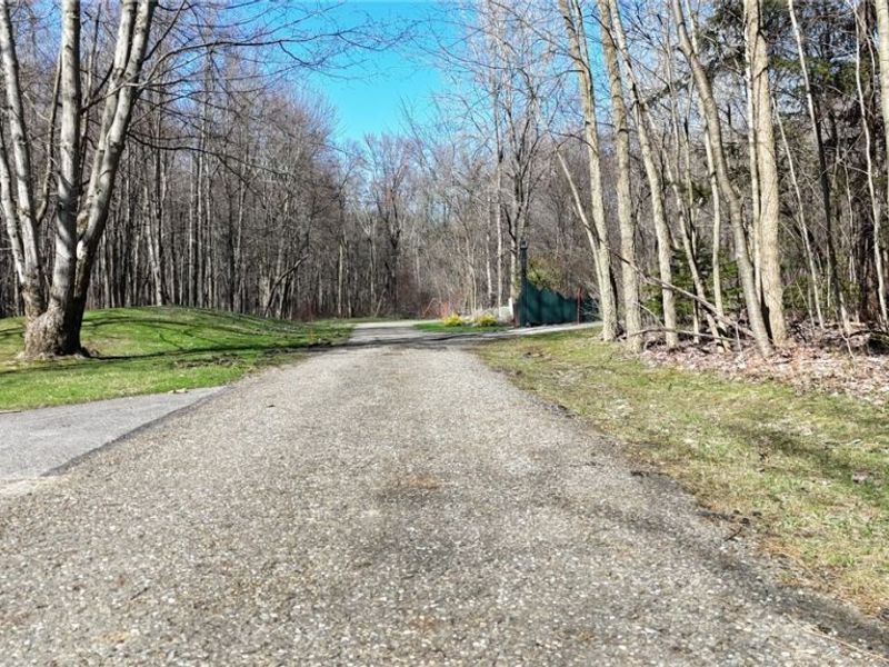 Bell Road, Chagrin Falls, OH 44022 Photo 1