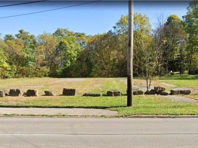 1029 N Main Street, Hubbard, OH 44425 Photo 1