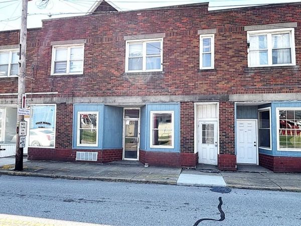 502 Public Road , Yorkville, OH 43971