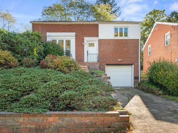 39 SENECA , Pittsburgh, PA 15228