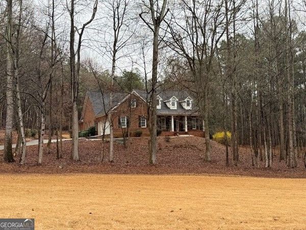351 Antrim Glen Road, Hoschton, GA 30548