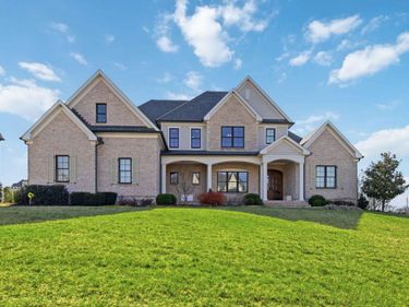 2584 Cayman Heights, Lexington, KY 40509