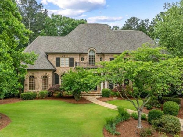 816 Blackfoot Trail, Suwanee, GA 30024