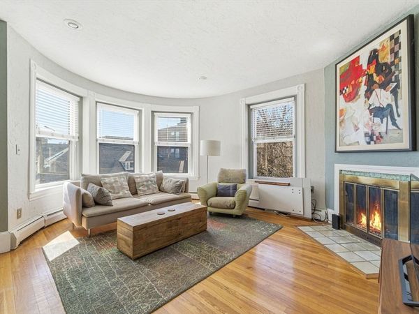 48 Kent St, Unit 5, Brookline, MA 02445