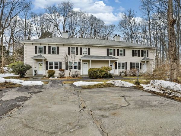 19 W Main St, Unit 12, Merrimac, MA 01860