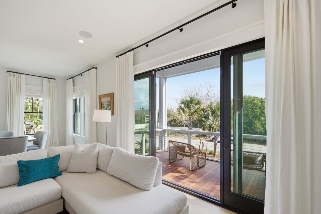 125 Charleston Boulevard Photo 15