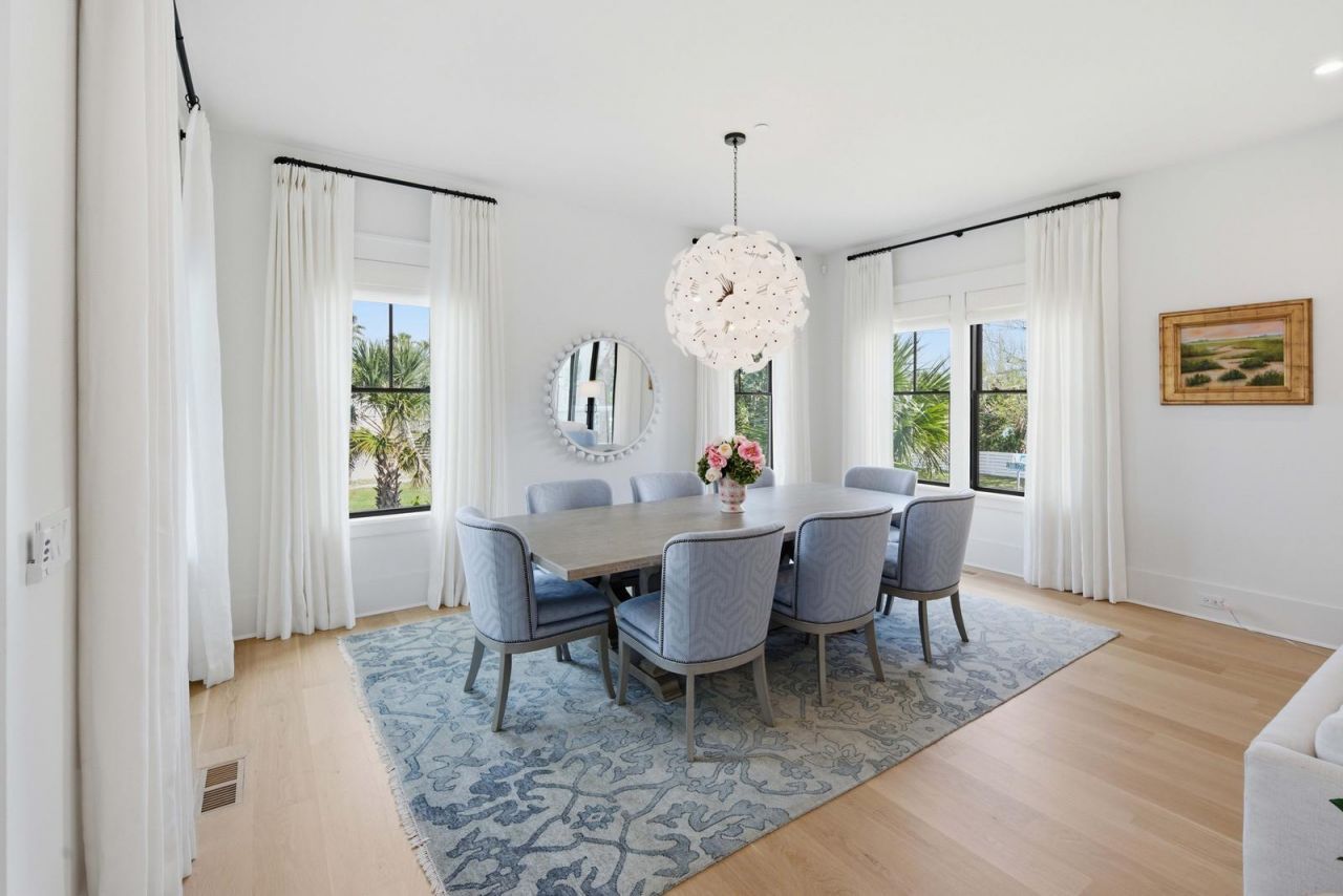 125 Charleston Boulevard Photo 18