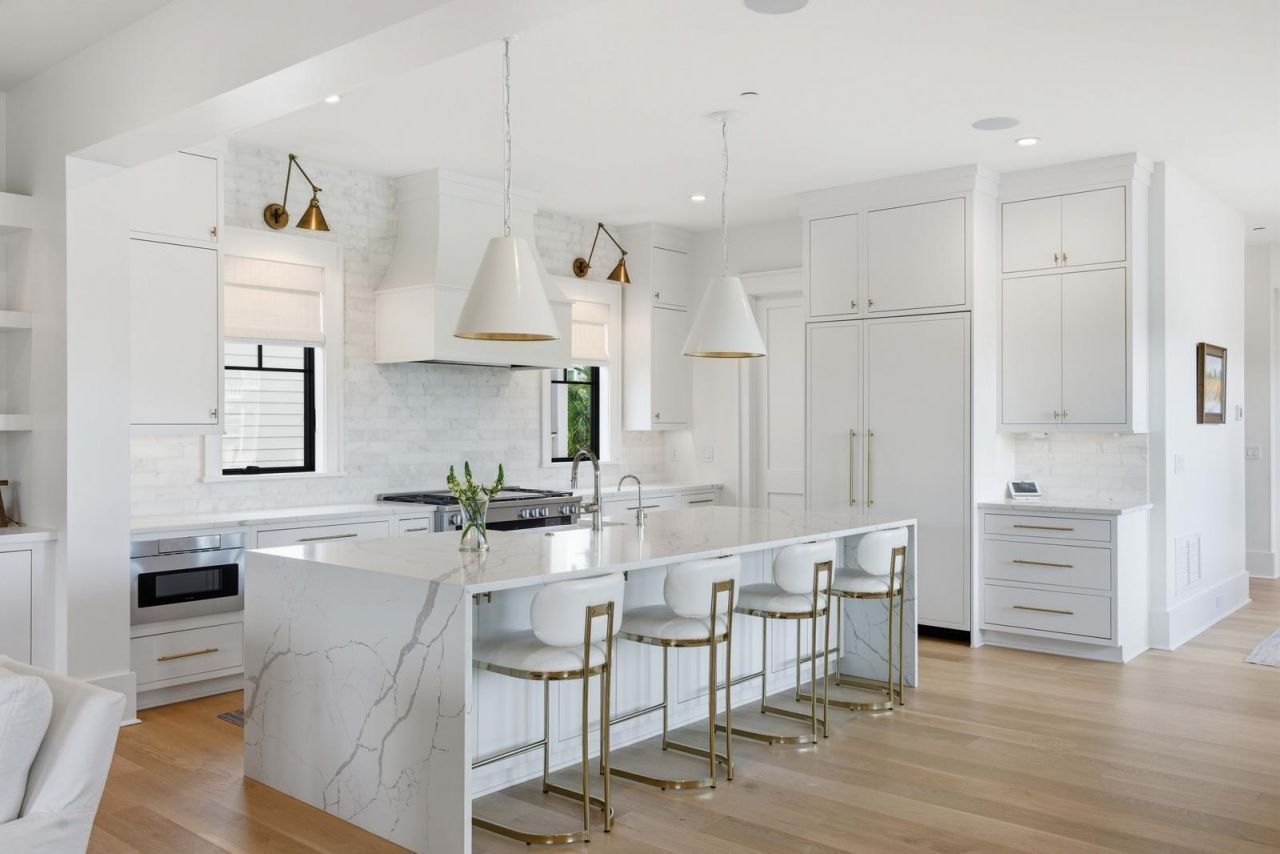 125 Charleston Boulevard Photo 2