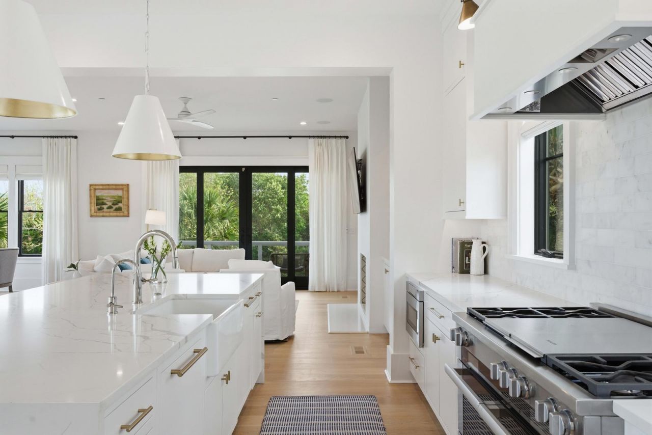 125 Charleston Boulevard Photo 24