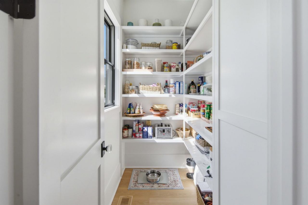 125 Charleston Boulevard Photo 27