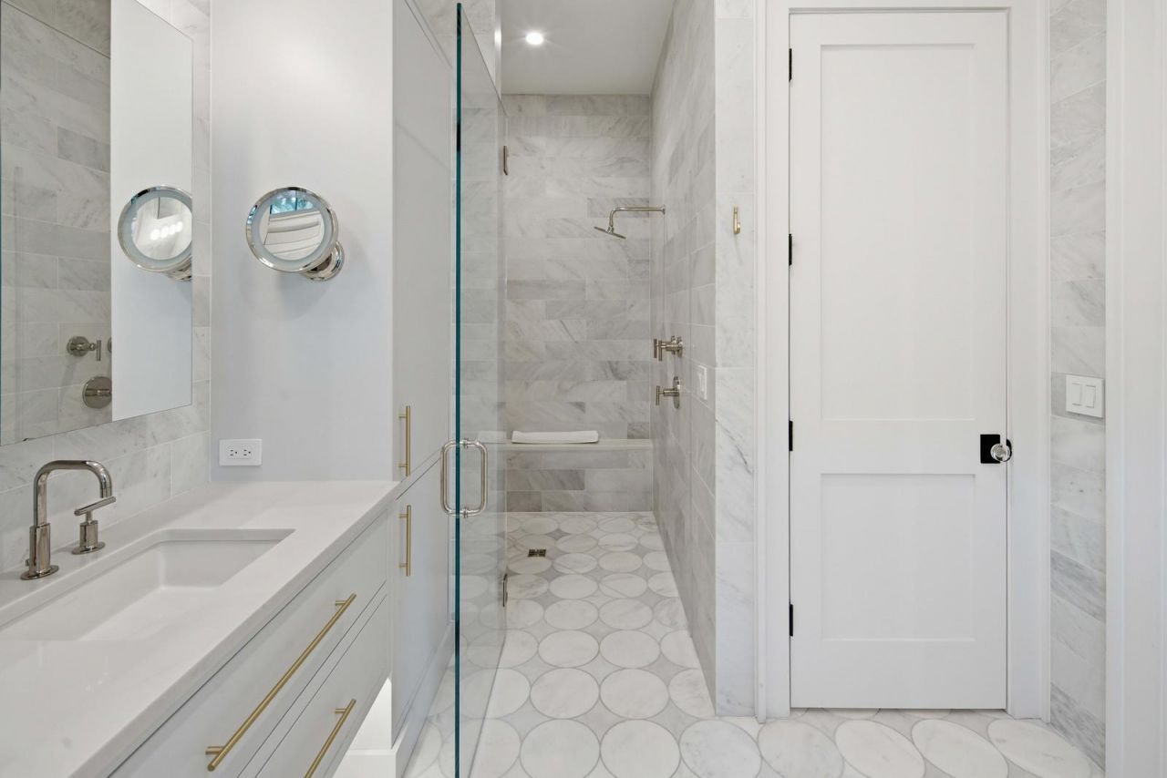 125 Charleston Boulevard Photo 31