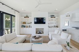 125 Charleston Boulevard photo 4