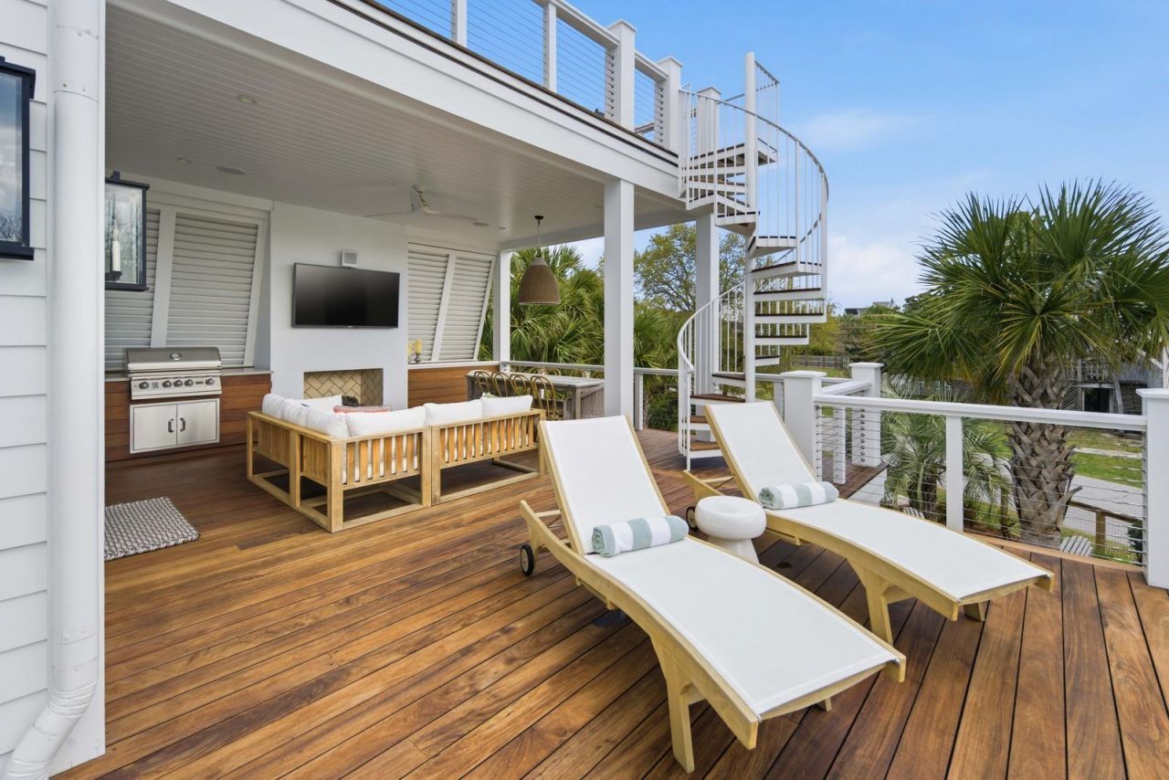 125 Charleston Boulevard Photo 42