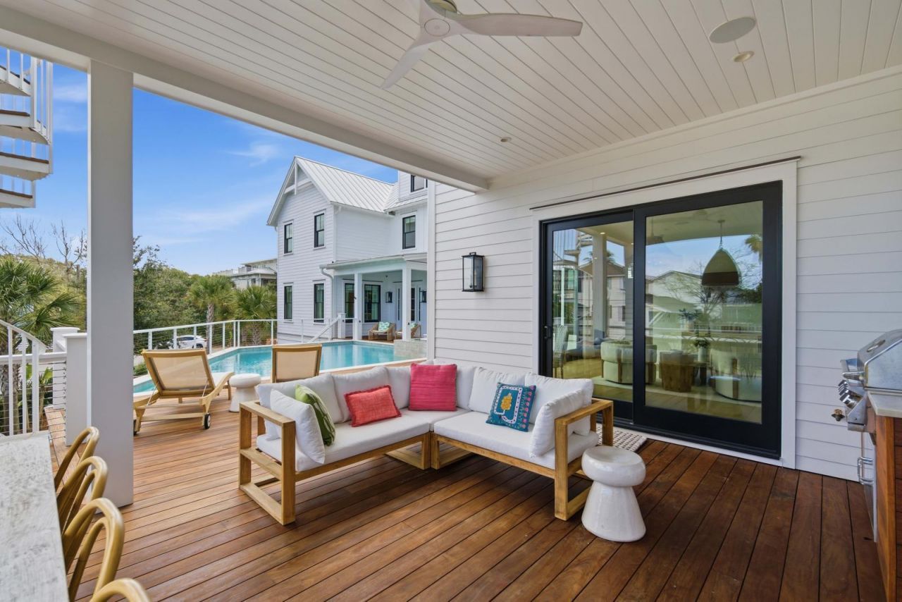 125 Charleston Boulevard Photo 45