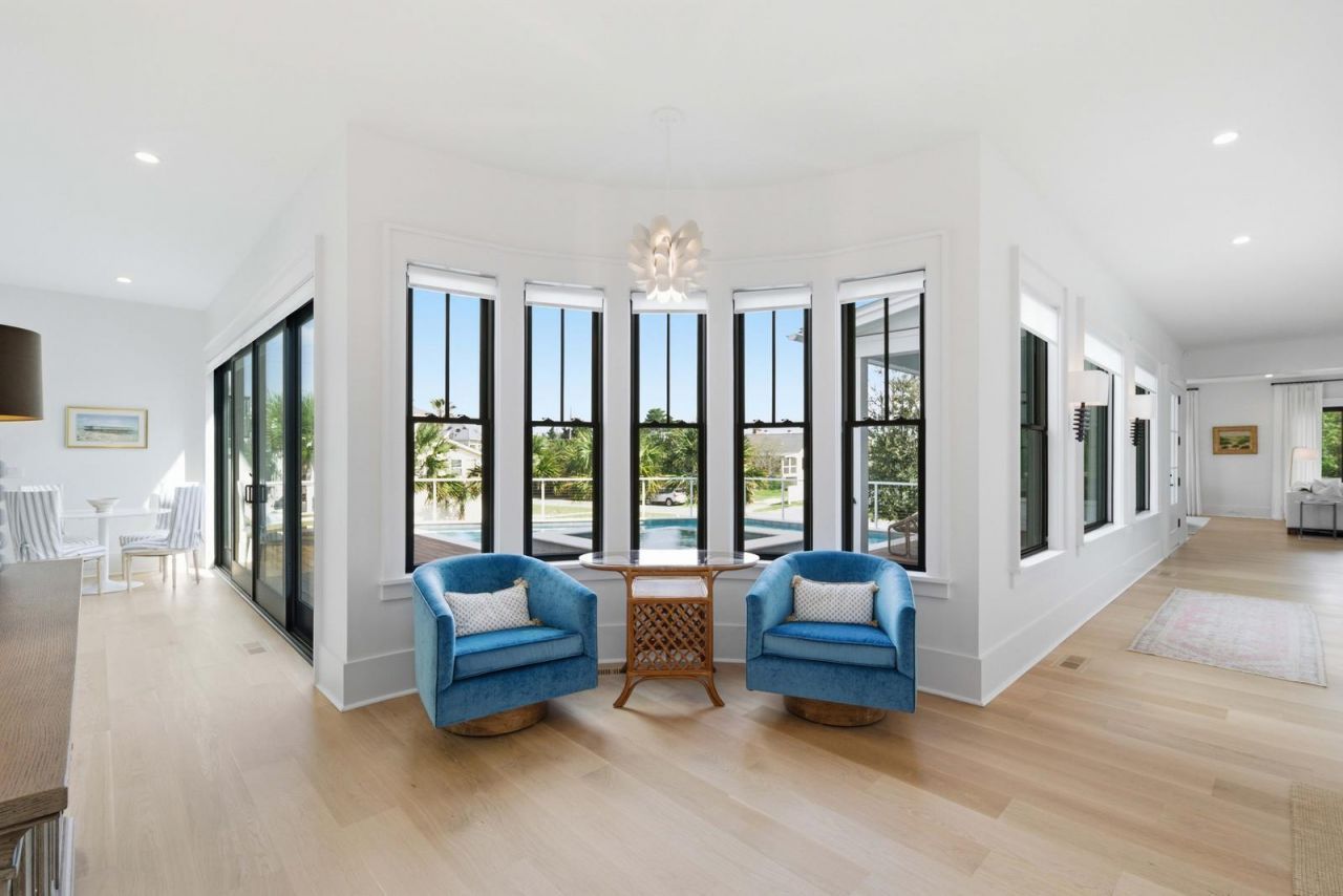 125 Charleston Boulevard Photo 51