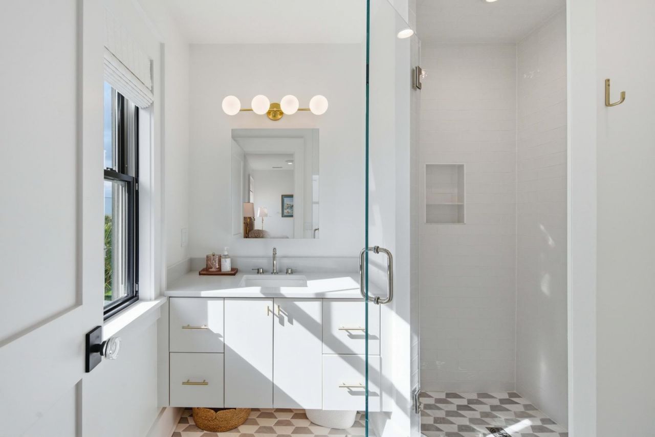 125 Charleston Boulevard Photo 66