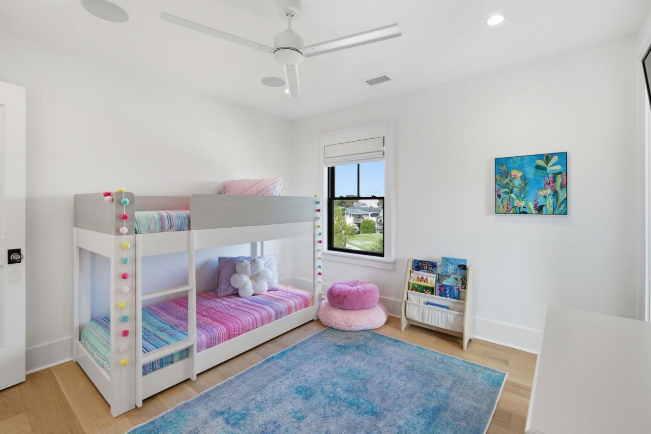 125 Charleston Boulevard Photo 68