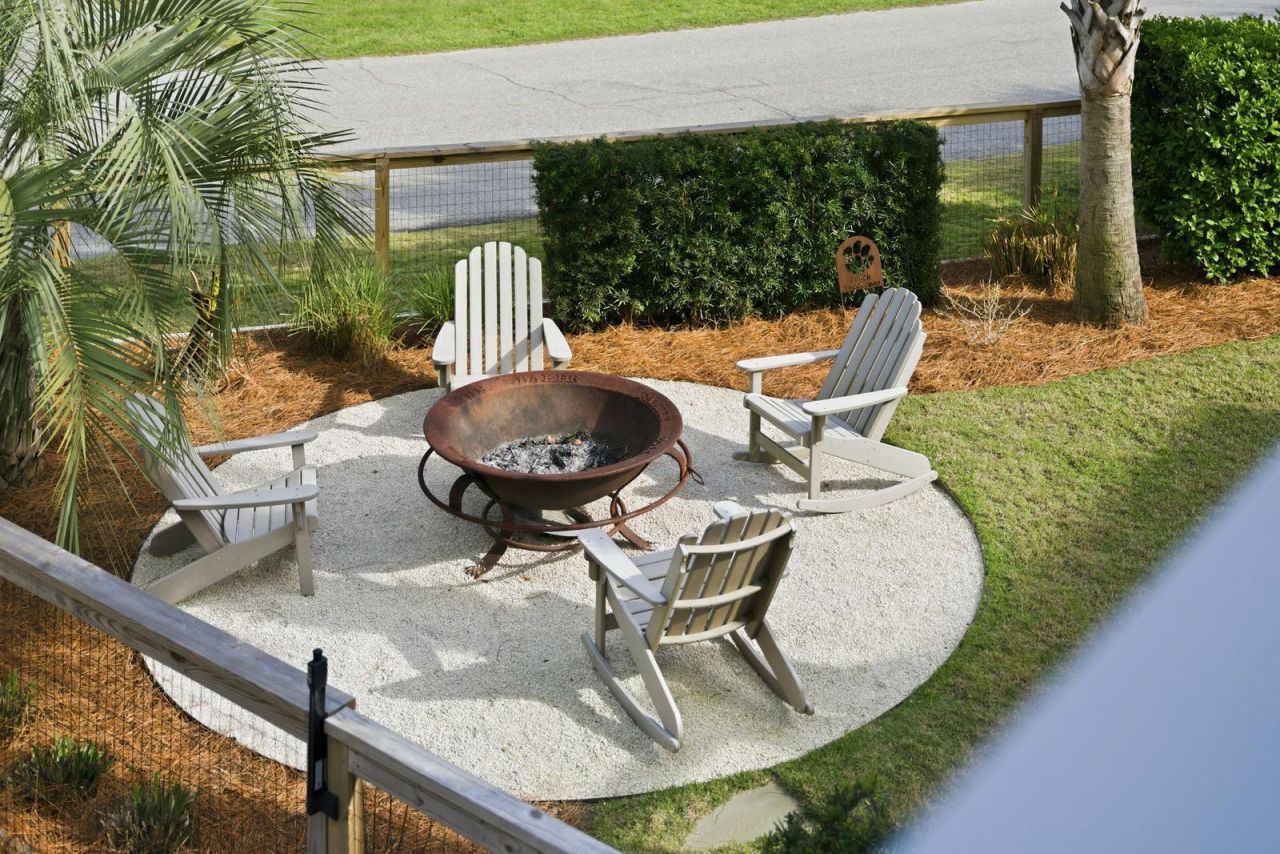 125 Charleston Boulevard Photo 89