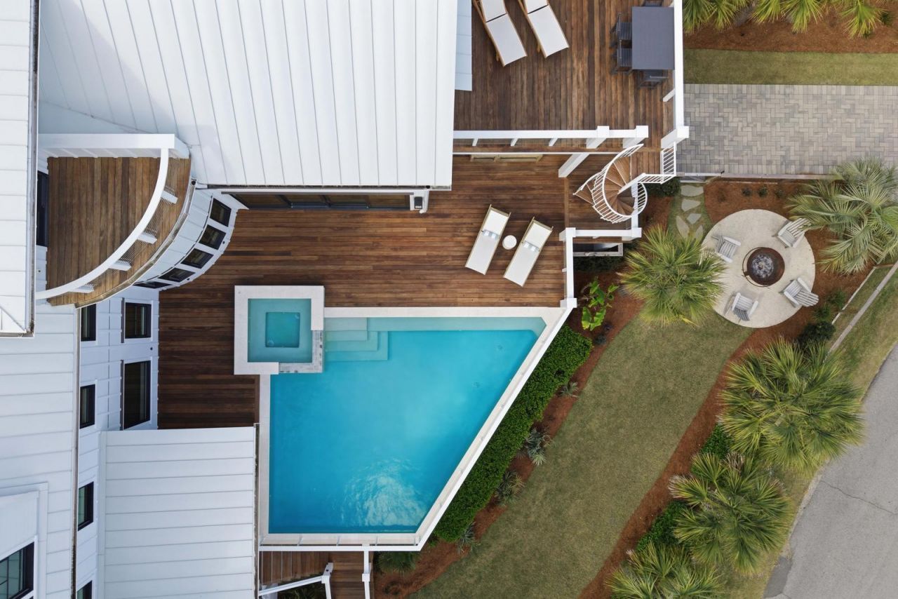 125 Charleston Boulevard Photo 99